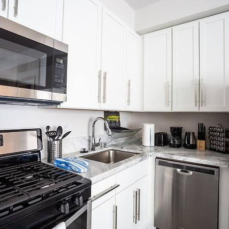 Luxurious Furnished Studio W Full Kitchen In Sd San Diego Exterior photo
