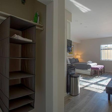 Luxurious Furnished Studio W Full Kitchen In Sd San Diego Exterior photo