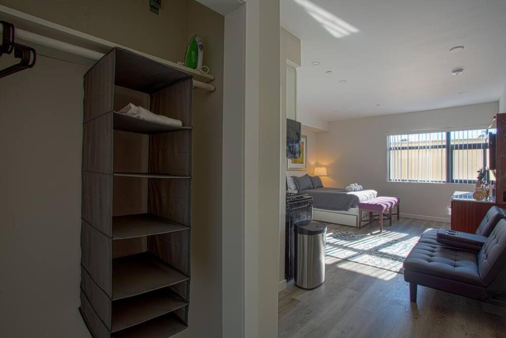 Luxurious Furnished Studio W Full Kitchen In Sd San Diego Exterior photo