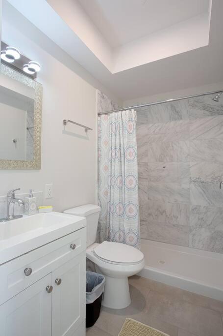 Luxurious Furnished Studio W Full Kitchen In Sd San Diego Exterior photo